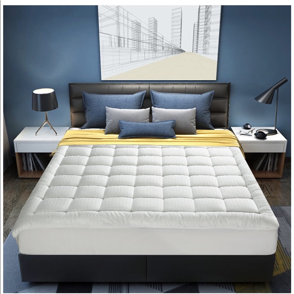 FREELIFE  Mattress Topper Down Alternative NEW